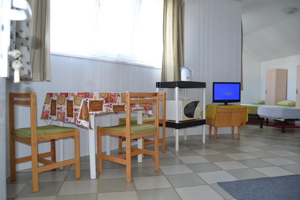 Grono Isabelly Hotel Oezjhorod Kamer foto